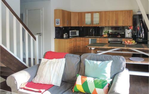 Two-bedroom Apartment In Hamneda