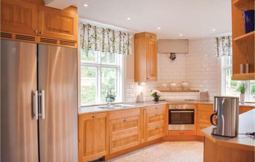 Three-bedroom Holiday Home In Lekeryd