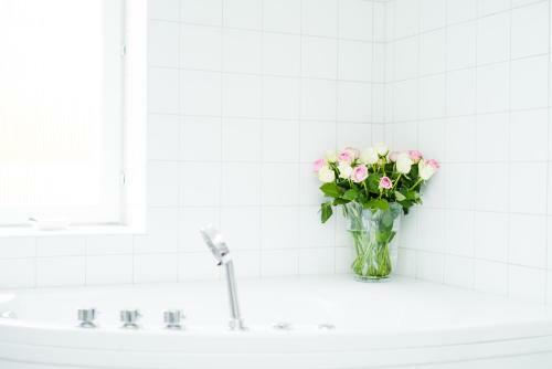 Nyn�sg�rden Hotell & Konferens