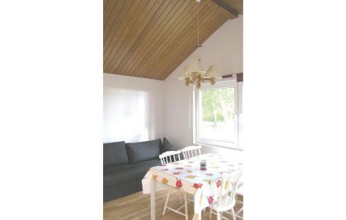 Holiday Home N�glinge R�dala P-949