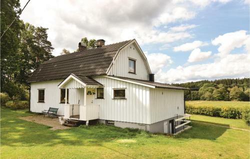 Three-bedroom Holiday Home In Mardaklev