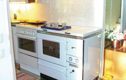 Four-bedroom Holiday Home In Nora