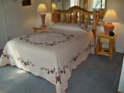 Kelly Place Bed & Breakfast