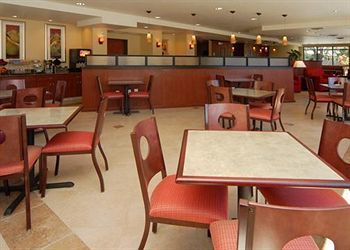 Hotel Comfort Suites Vacaville