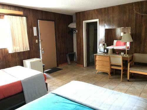 Motel White Eagle Inn & Family Lodge