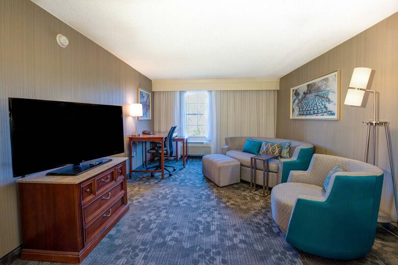 Hotel Courtyard Chapel Hill