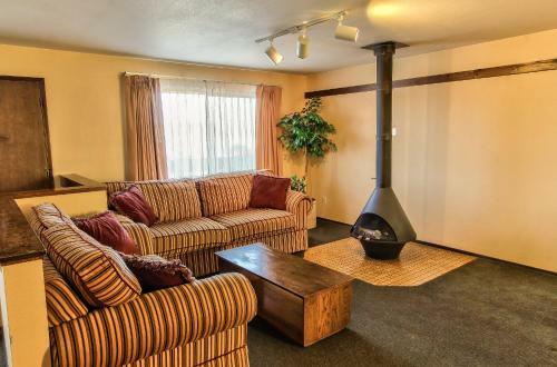 Posada Islands Inn