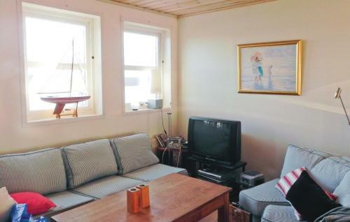 Three-bedroom Holiday Home In Vaxholm