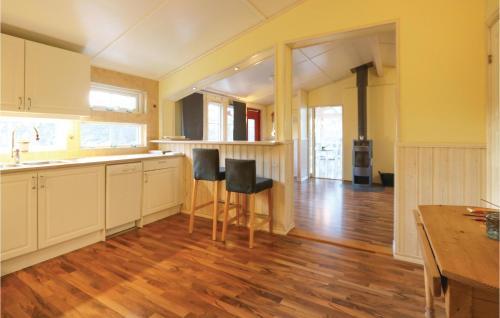 Three-bedroom Holiday Home In Tomelilla