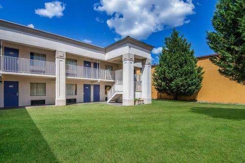 Motel 6 - Opelika