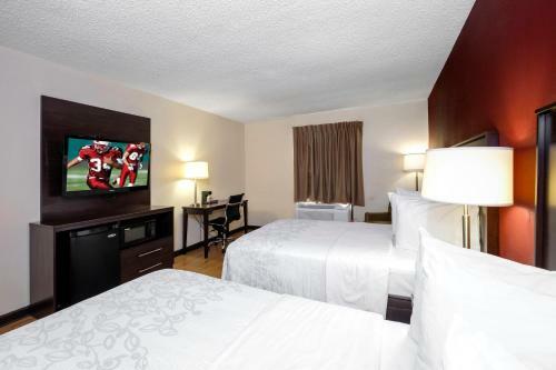 Hotel Red Roof Inn Plus+ & Suites Opelika