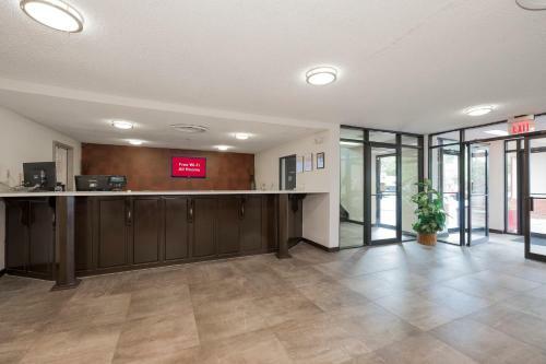 Hotel Red Roof Inn Plus+ & Suites Opelika