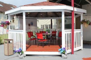 Hotel The Admiralty Inn & Suites
