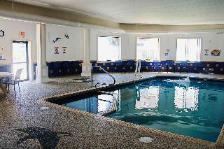 Hotel The Admiralty Inn & Suites
