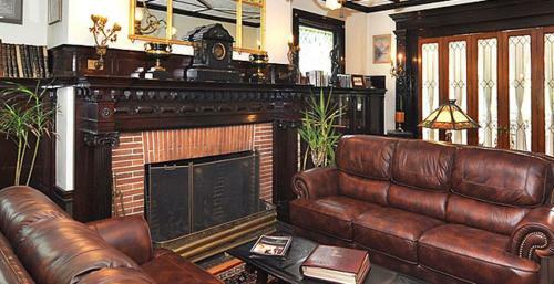 Edgewood Manor Inn Bed And Breakfast