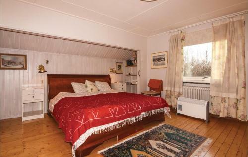 Three-bedroom Holiday Home In Hallekis