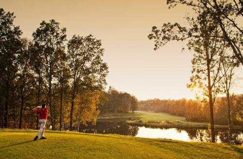 Hotel Woodlands Country Club