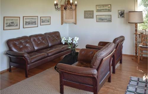 Three-bedroom Holiday Home In Granna