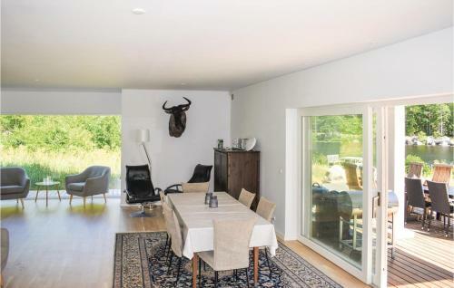 Four-bedroom Holiday Home In Tingsryd