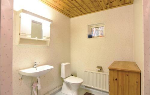 Two-bedroom Holiday Home In Vase