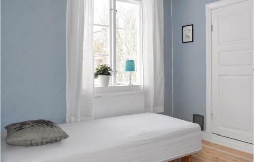 Three-bedroom Holiday Home In Odeshog