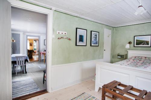 �ngs� Fishermans Cottage