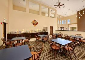 Hotel Quality Inn & Suites West Waterpark