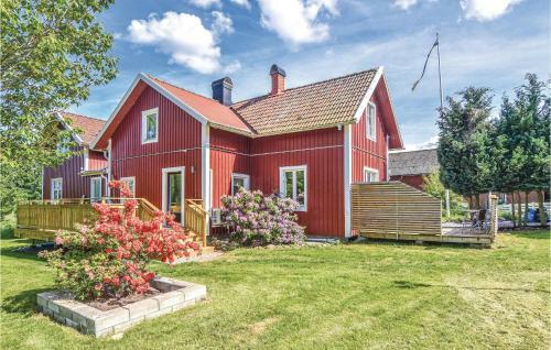 Four-bedroom Holiday Home In Sollbrunn