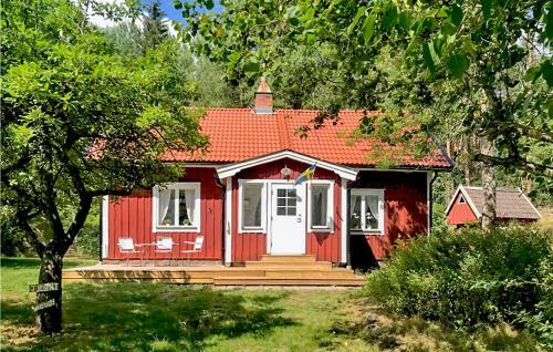 Three-bedroom Holiday Home In Hultsfred
