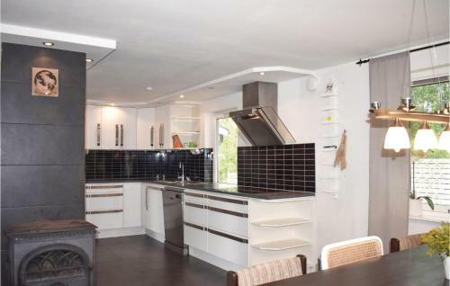 Four-bedroom Holiday Home In Sjobo