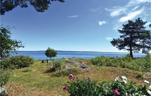Two-bedroom Holiday Home In Lidkoping