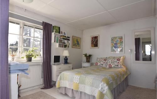 Two-bedroom Holiday Home In Lidkoping
