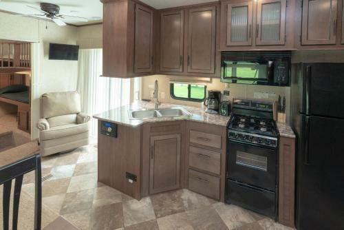 Seaport Rv Resort And Campground