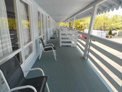 Motel Cape Shore Inn