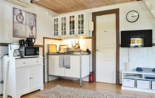One-bedroom Holiday Home In Strangnas