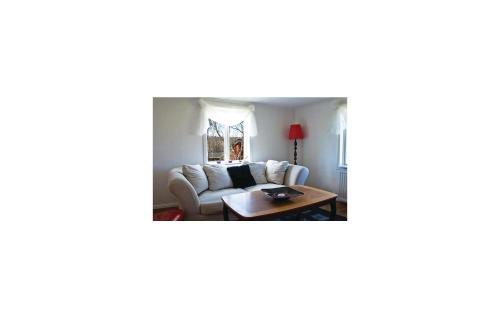 Three-bedroom Holiday Home In Lodose