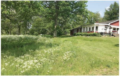 Five-bedroom Holiday Home In Lekeryd