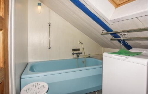 Two-bedroom Holiday Home In Algaras