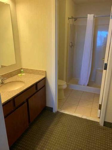 Hotel Host Inn All Suites
