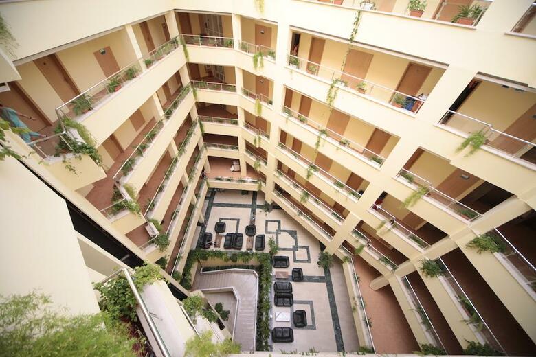 Hotel Luna (.)