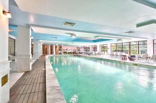 Hotel Estreya Palace