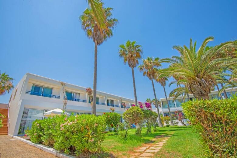 Hotel Dome Beach Resort