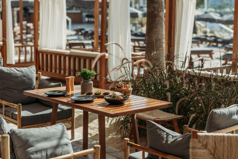 Hotel Nissi Beach