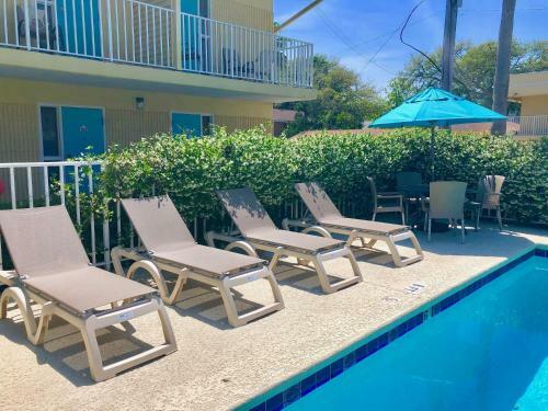 Motel Dunes Inn & Suites - Tybee Island