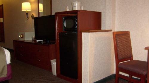 Hotel Baymont Inn & Suites