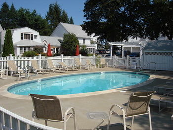 Hotel Pink Blossoms Resort