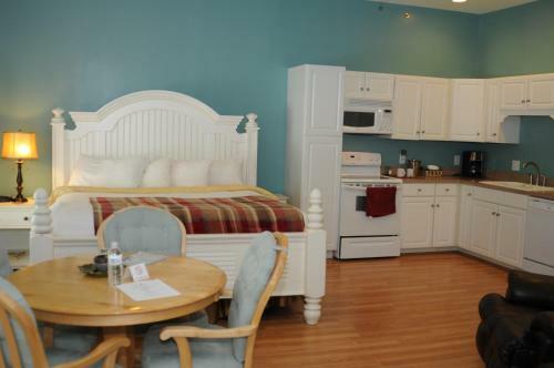 Bed & Breakfast Acorn Hill Lodge And Spa