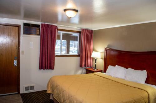 Oregon Motel 8 And Rv Park