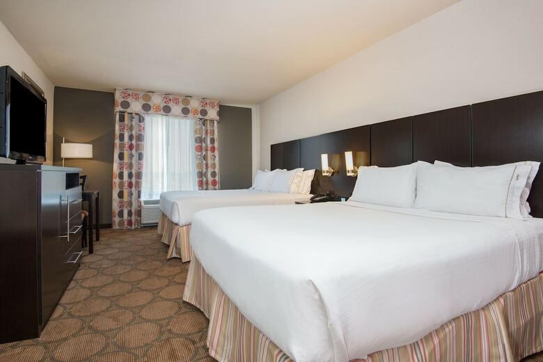 Holiday Inn Express Hotel & Suites Hobbs