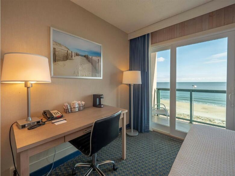 Atlantic Sands Hotel And Conference Center